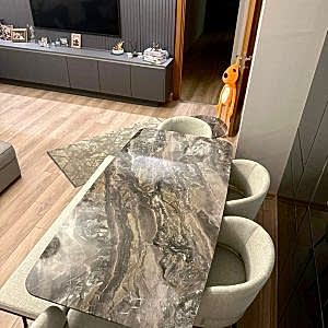 Siyah Örümcek Ayaklı Grigio Mermer Masa